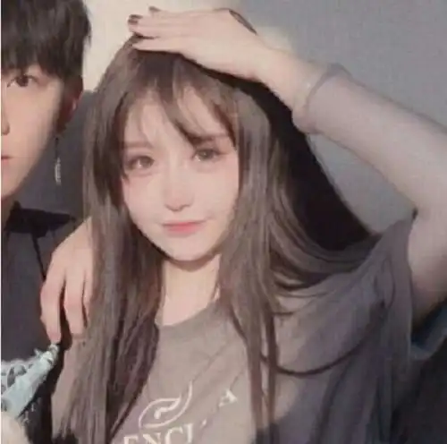 情侣交往男生动了真感情,会有以下3种表现,尤其最后一种