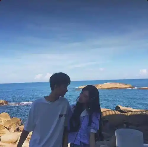  非常哇塞的情侣头像