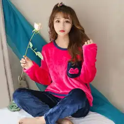  时而甜美时而性感的家居服,让你变成千变娇娃万种风情