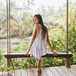  2018qq头像欧美女生唯美小清新做个俗人谈笑风生不动情