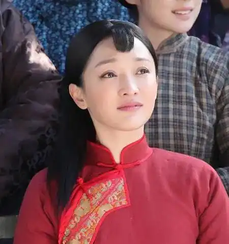  16位旗袍女星张曼玉驼背,汤唯站不直,却美得让人心动