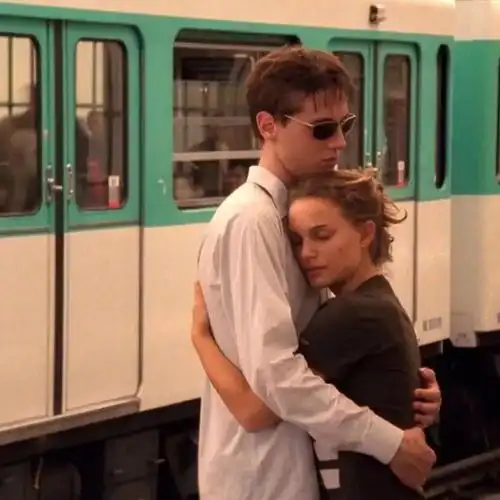  当爱人随风逝去,才明白相思入骨