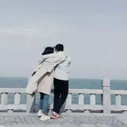  男女闺密头像一人一张