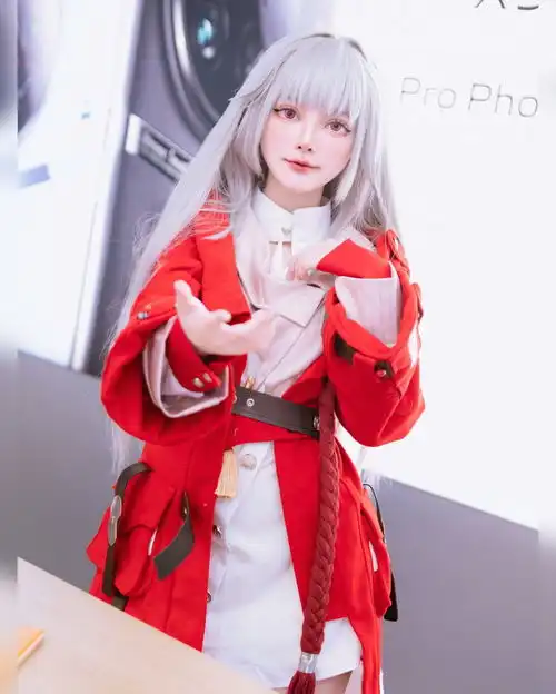  国外美女cos原神提纳里难以抵抗纯欲风格