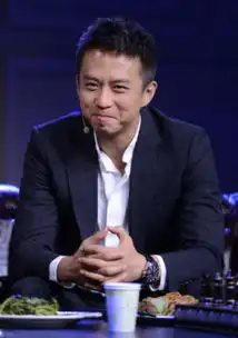 孙俪邓超为女儿庆生,5岁小花长高不少,一家三口画面感太强