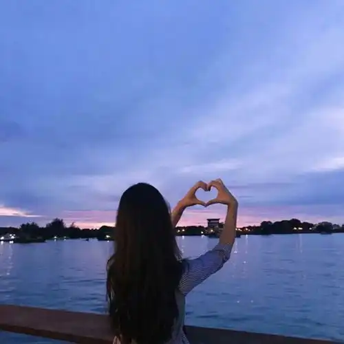  干了这杯白兰地,送别一个守契约的男人,我错过了什么