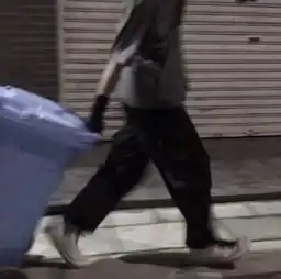  靓女自曝挨前lan两年绿十三次,南宁网友你在跟青楼头牌谈恋爱