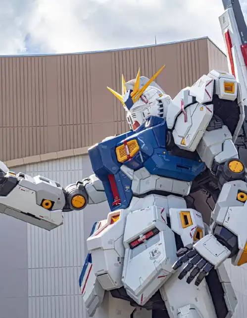  日本福冈11比例牛高达立像细节展示