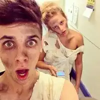  qq头像搞怪情侣最新我不敢看你余光里却全是你