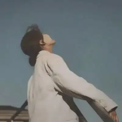  超火双人ins情侣头像很抱歉,没有长成你喜欢的样子