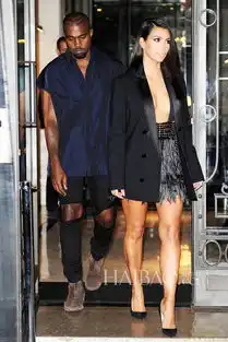  好莱坞钻石男水城风光再婚,金大姐坎爷巴黎看秀忙最新欧美明星情侣街拍合辑9月2日9月29日