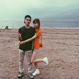  情侣头像清醒之际,哪怕坐落在老宅枯井,亦可天高云阔