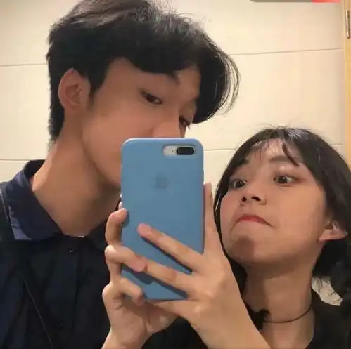  情头最近看到了一个神仙太太,她的图都好适合做情头啊,太可了