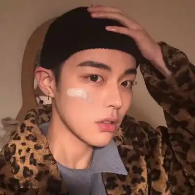  qq超酷头像男生霸气偷瞄你时眼神都是霸气的