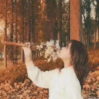  2023朦胧的爱意情侣头像