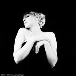  美艳如初玛丽莲梦露生前绝版写真曝光