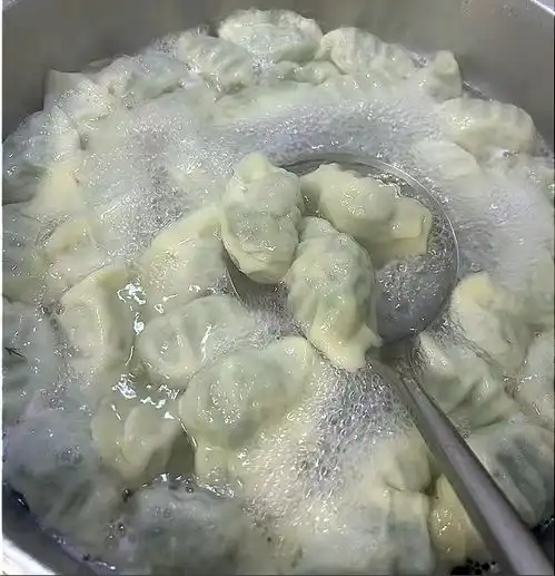  末伏天,这菜使劲吃,一除湿二增免疫三镇静安眠,包饺子真香