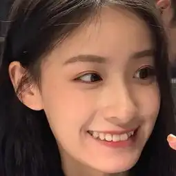  网红女生头像甜美可爱爱别人时先爱自己