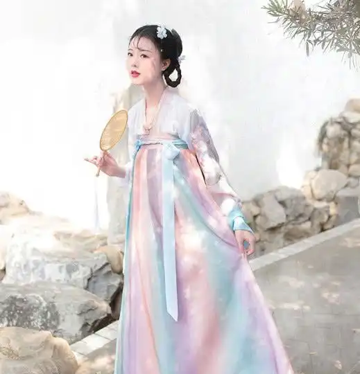  心理测试4个美女,谁是千金小姐测你的前世是谁