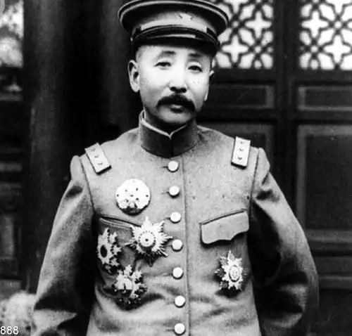  是谁在洗白卖国军阀张作霖他不过是一条日本走狗