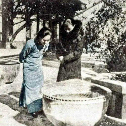  真实的民国军阀姨太太老照片其实并没有那么风光,连老蒋的干女儿都被霸占了
