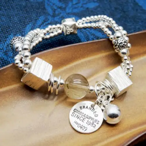  千篇一律的银手链,选几条有特色的还真不容易