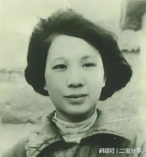  1975年,重庆一老农发现一具戴手铐的女尸,真实身份,女共产党杨汉秀重庆市网易订阅