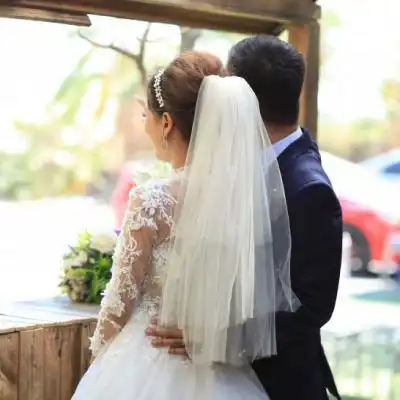  婚纱情侣头像甜蜜幸福的婚纱照图片