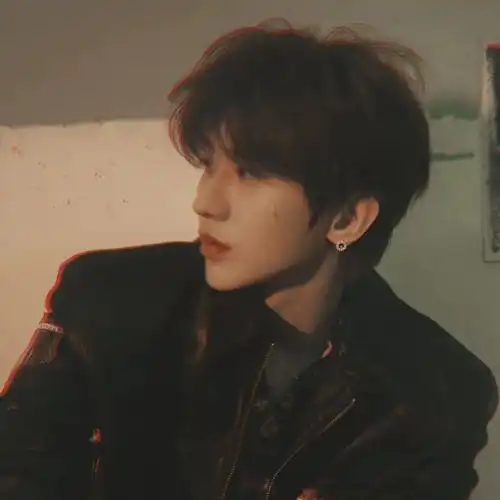  好看的男生女生头像哦