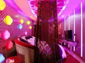  这才叫圆床,你那顶多叫床铺盘点那些让人羞羞的情侣酒店