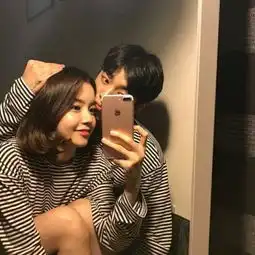  2018qq个性头像情侣一对两张浪漫甜蜜往事随风爱恨随意