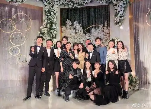 连闺蜜婚礼都不参加的杨幂为她破了例一半的艺人都来了,太有面子