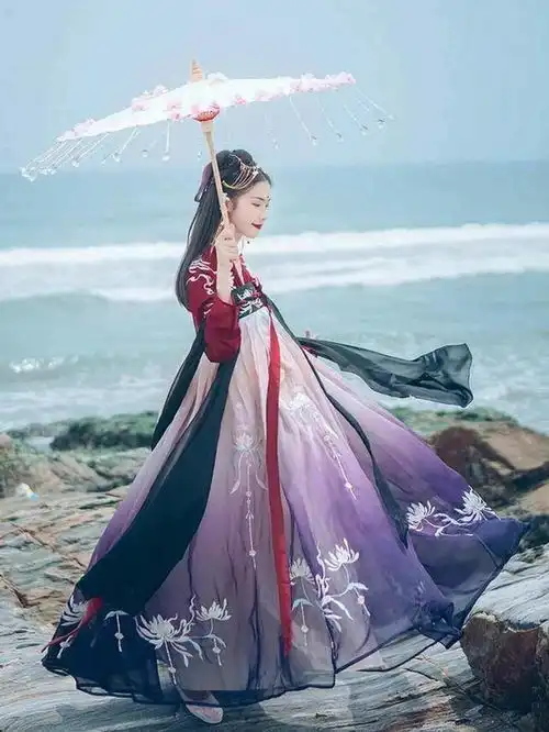  2020年有感情危机的生肖女,有离婚风波