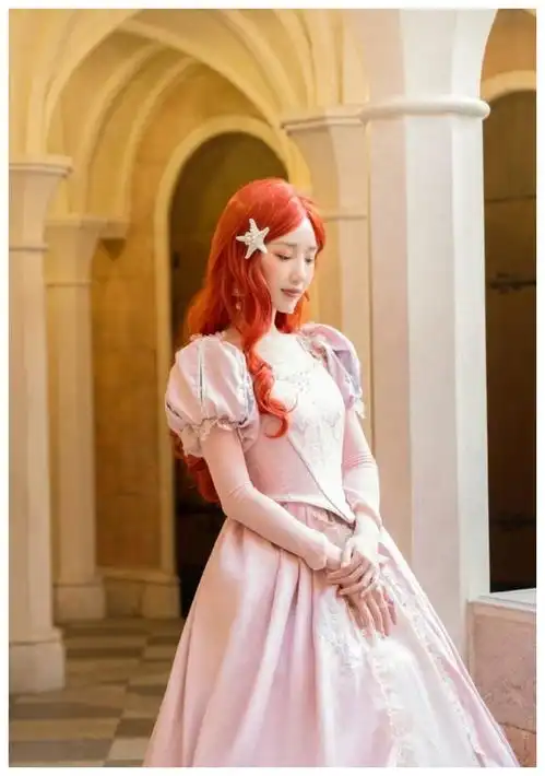  毛晓彤米妮造型来袭甜美俏皮的迪士尼在逃公主实锤了