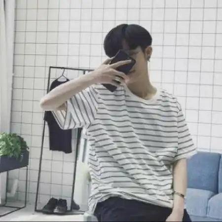  干净阳光帅气男生头像不孤独只是单身而已