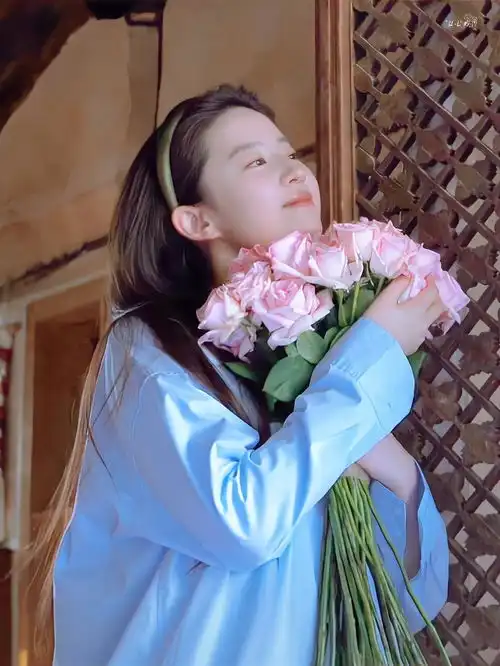  养护冷知识今日份玫瑰故事,火爆全网的刘亦菲捧花头像,荔枝玫瑰