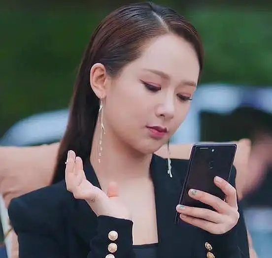  胖妹逆袭杨紫成内娱男神收割机,找董子健却被王俊凯主动搭话