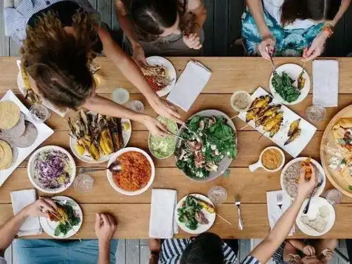  韩国肌肉情侣实力开挂,拥有搓衣板腹肌这身材你给多少分