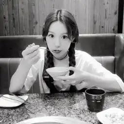  2018最火情侣头像单人眼中qq情侣头像我要个性网