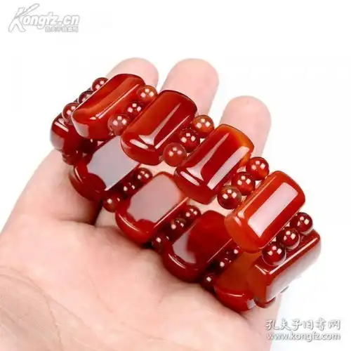  红玛瑙手链正品特价玛瑙开光男女情侣手串本命年避邪佛珠