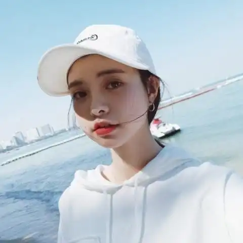 开心一刻笑话女生无意翻开男生的本子,天,每一页画的都是她老婆