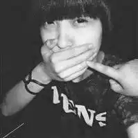  帮忙配一下头像谢谢