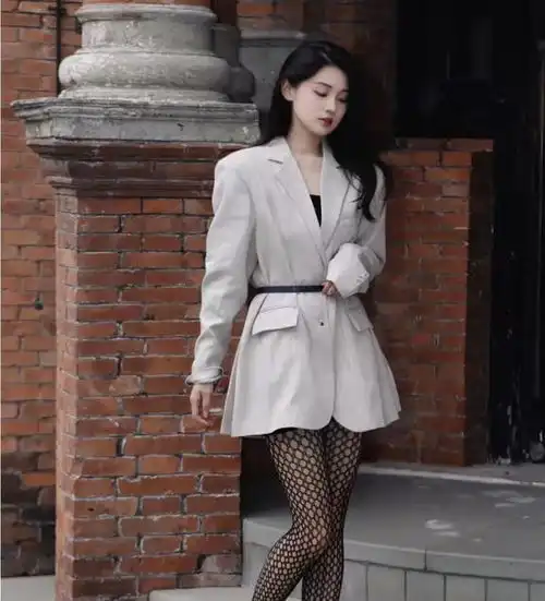  情人节穿什么衣服好看精选12套搭配示范,营造浪漫氛围感