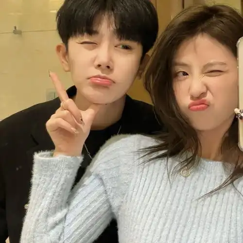  臭宝想和你用的热恋期情头