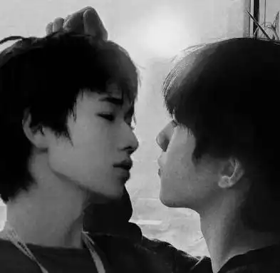  时代少年团朋友圈公开,文轩cp头像超甜,发布内容让网友嗑了