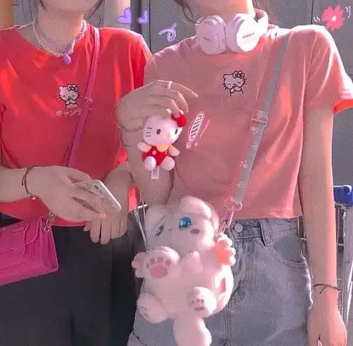 闺蜜头像温柔的塞满了昏黄的日常