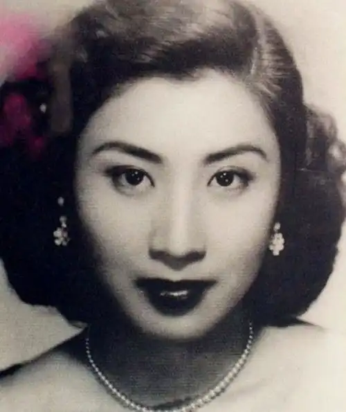  老蒋逃往台湾前,带走的军阀太太后来怎样一人为丈夫借道回大陆