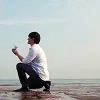  跪求qq情侣头像要求好看的