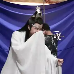 哈士奇差点多个后妈小眼男星的女友可真是圈内跪舔一把手啊