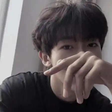  微信男生的头像英俊潇洒小清新的男生